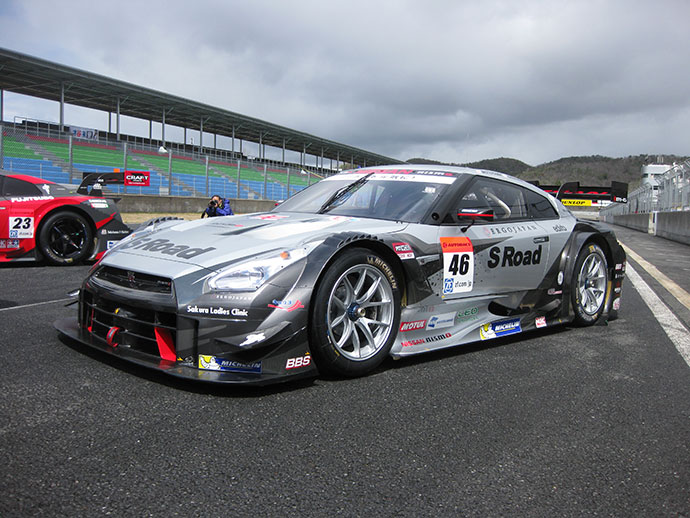 GT500 S Road MOLA GT-R : エスロード株式会社